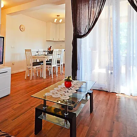 In Near Sandy Holiday home Privlaka (Zadar)